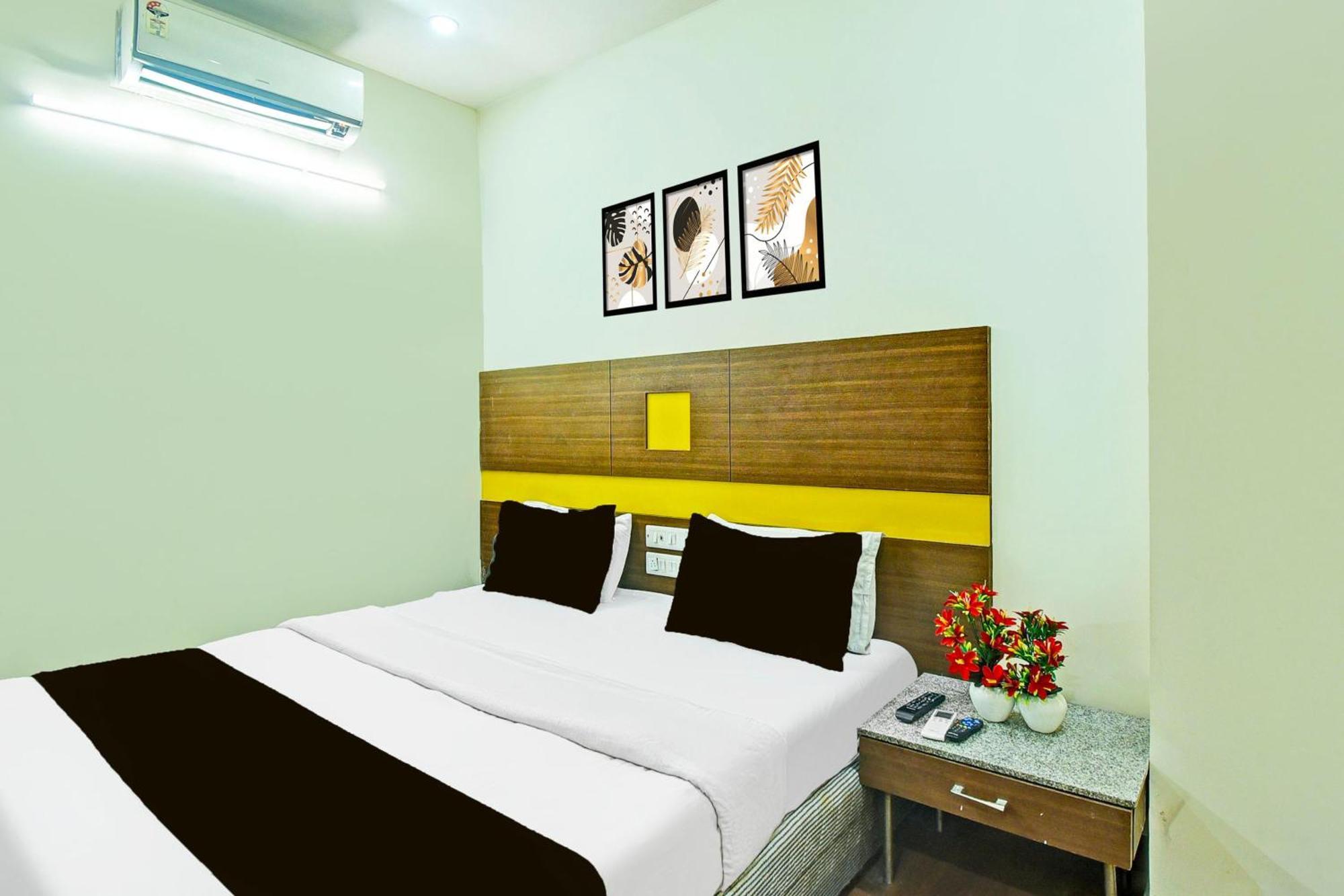 Super Townhouse Amrapali Circle Formerly Aqua