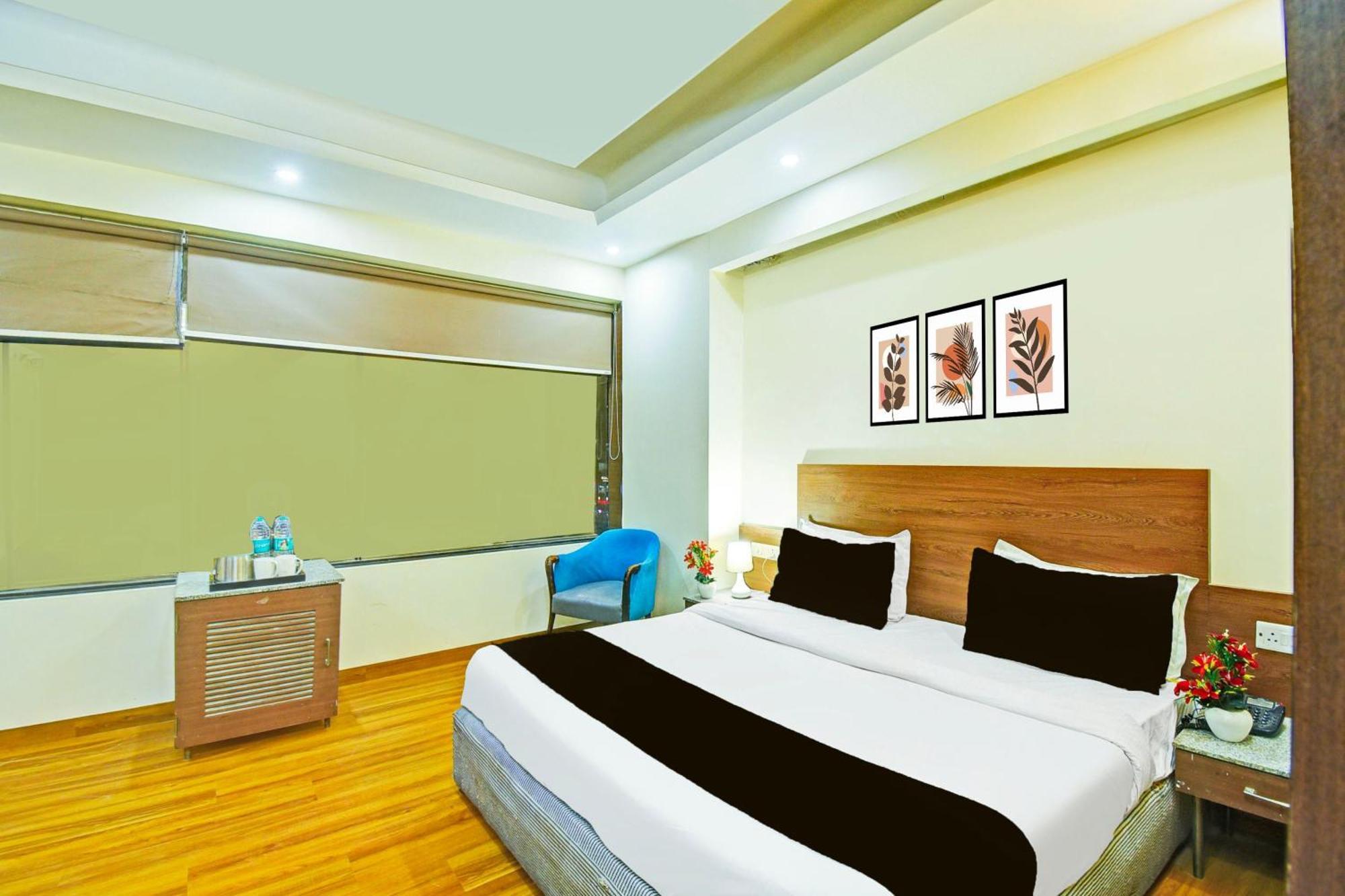 Super Townhouse Amrapali Circle Formerly Aqua Hotel *