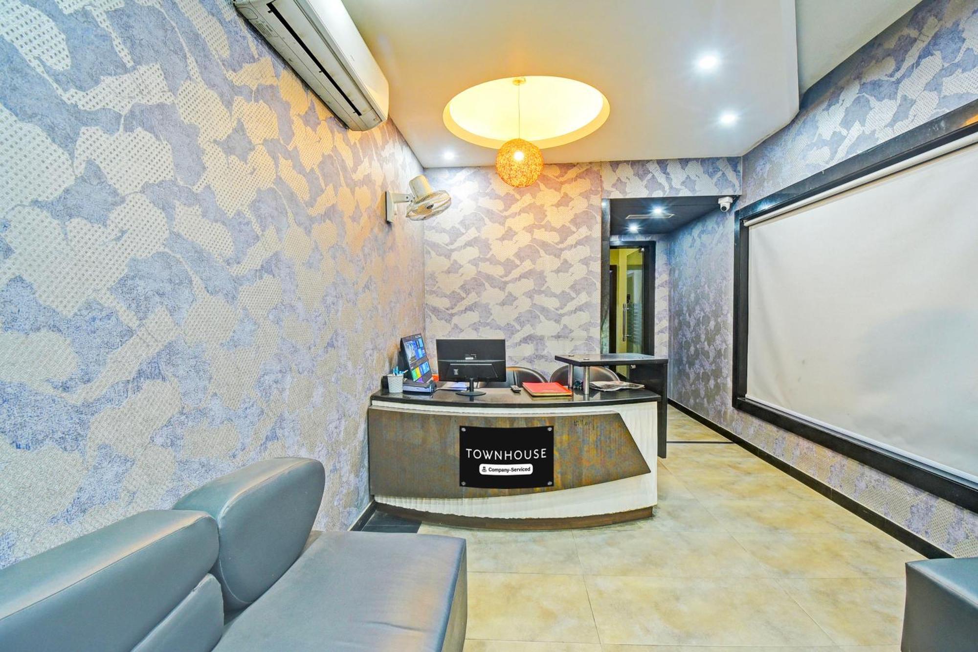 Hotel Super Townhouse Amrapali Circle Formerly Aqua Jaipur