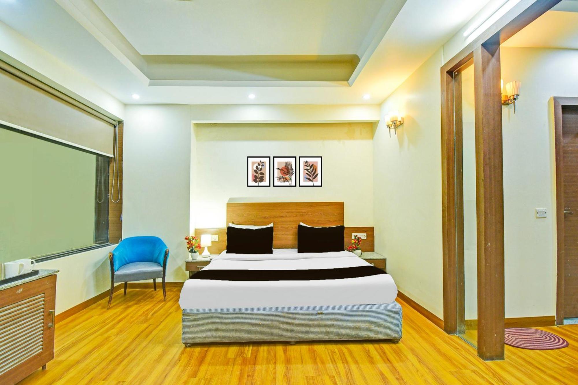 Hotel Super Townhouse Amrapali Circle Formerly Aqua *